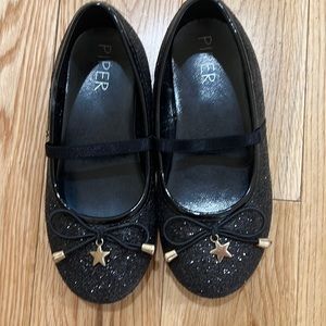 Girls shoes